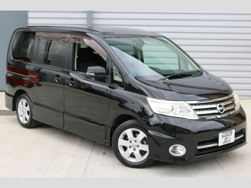 Nissan Serena  NISSAN SERENA