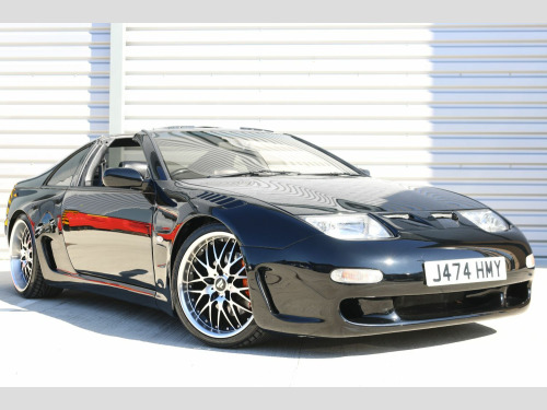 Nissan 300 -