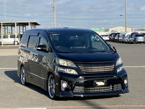 Toyota Vellfire  -