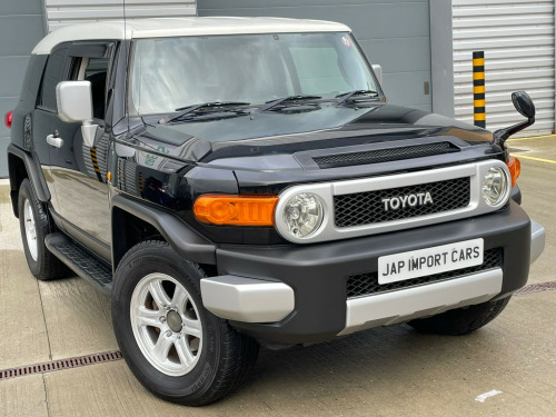 Toyota FJ Cruiser  11/2012 Model 4.0 V6 RARE MODEL WITH FULL LEATHER