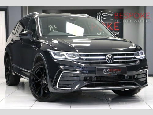 Volkswagen Tiguan  1.5 TSI R-LINE DSG