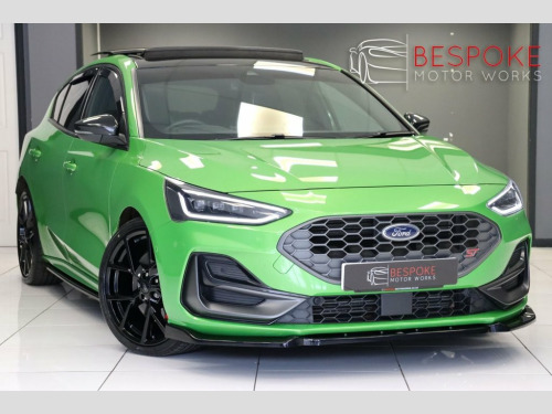 Ford Focus  2.3T ECOBOOST ST 5 DOOR