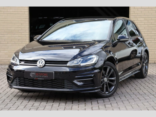 Volkswagen Golf  1.5 TSI EVO R-LINE EDITION
