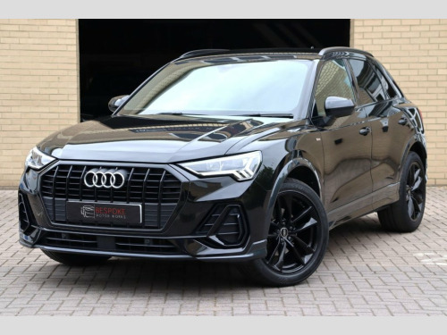Audi Q3  1.5 TFSI COD 35 BLACK EDITION