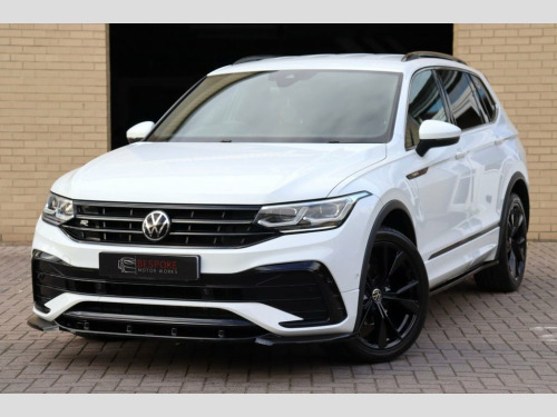 Volkswagen Tiguan  1.5 TSI R-LINE DSG