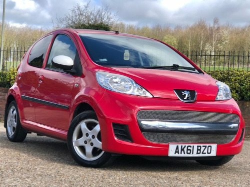 Peugeot 107  1.0 SPORTIUM 5d 68 BHP 12 SERVICES YEAR ON YEAR, &