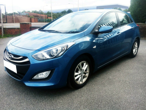 Hyundai i30  1.6 CRDi Active Auto Euro 5 5dr