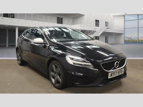 Volvo V40  2.0 D3 R-Design Nav Plus Hatchback 5dr Diesel Manu