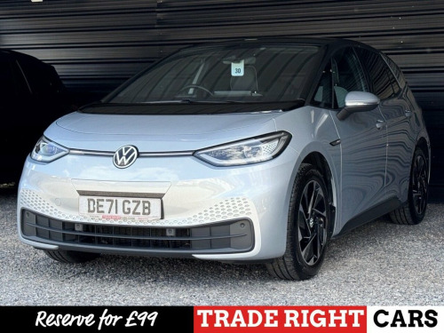 Volkswagen ID.3  Pure Performance 45kWh Style 5dr - ONE OWNER | DUE