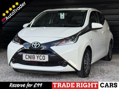 Toyota AYGO  1.0 VVT-i X-Play [Nav] 5dr - ONE OWNER | READY TO 