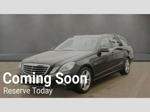 Mercedes-Benz E-Class  BlueEfficiency AvantGarde CDi Auto