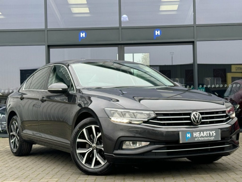 Volkswagen Passat  2.0 TDI EVO SEL Saloon 4dr Diesel DSG Euro 6 (s/s)