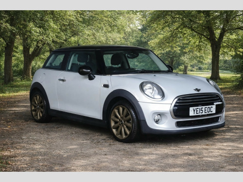 MINI Hatch  1.5 Cooper Hatchback 3dr Petrol Auto Euro 6 (s/s) (136 ps) 