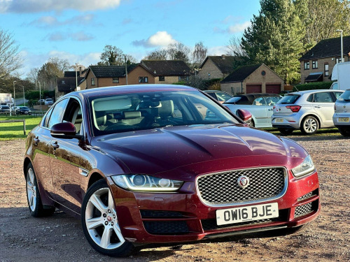 Jaguar XE  2.0d Portfolio Auto AWD Euro 6 (s/s) 4dr