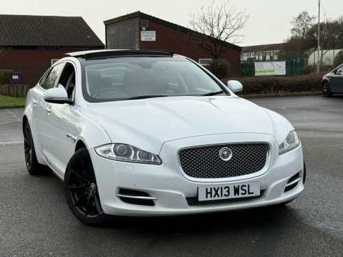 Jaguar XJ  3.0d V6 Luxury Auto Euro 5 (s/s) 4dr 