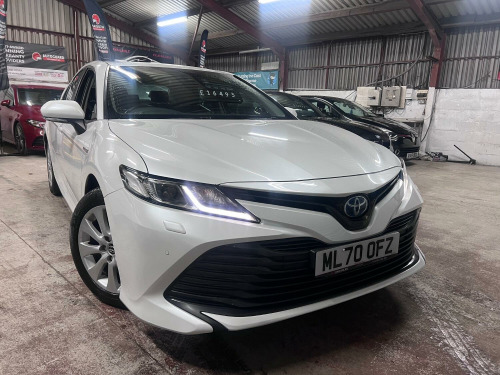 Toyota Camry  2.5 VVT-h Design