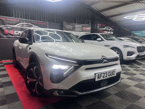 Citroen C5  1.6 12.4kWh Shine Plus
