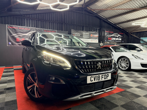 Peugeot 3008 Crossover  1.2 PureTech Allure