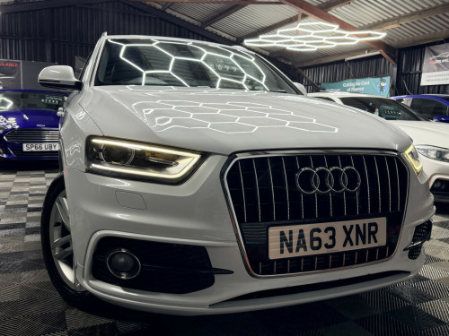 Audi Q3  2.0 TDI S line 