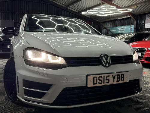 Volkswagen Golf  2.0 TSI BlueMotion Tech R 