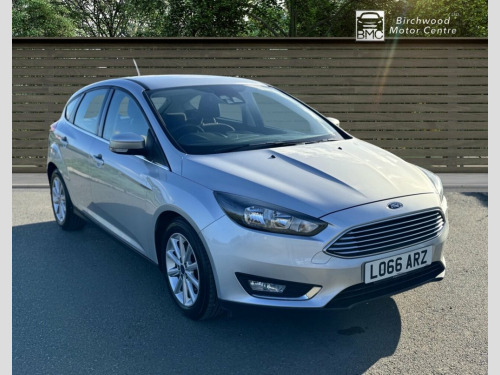 Ford Focus  1.0T EcoBoost Titanium Hatchback 5dr Petrol Manual