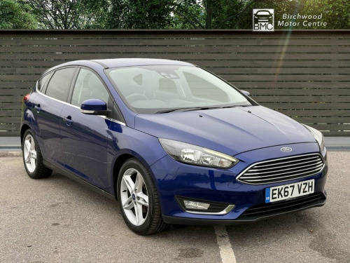 Ford Focus  1.0T EcoBoost Titanium Hatchback 5dr Petrol Manual