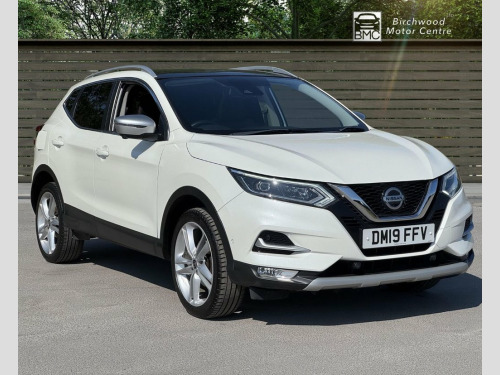 Nissan Qashqai  1.3 DIG-T N-Motion SUV 5dr Petrol Manual Euro 6 (s