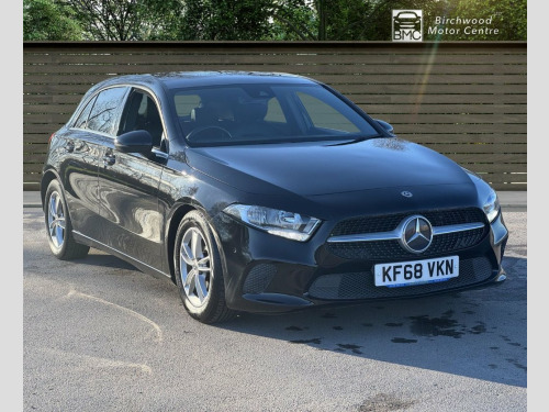 Mercedes-Benz A-Class A180 1.3 A180 SE (Executive) Hatchback 5dr Petrol Manua 