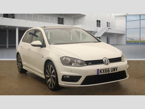 Volkswagen Golf  2.0 TDI BlueMotion Tech R-Line Edition Hatchback 5