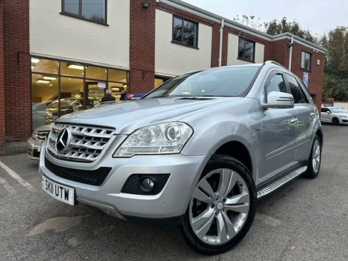 Mercedes-Benz M-Class ML350 3.0 ML350 CDI V6 BlueEfficiency Sport SUV 5dr Dies