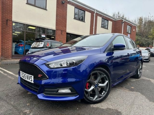 Ford Focus  2.0T EcoBoost ST-3 Hatchback 5dr Petrol Manual Eur