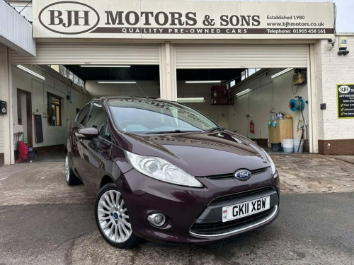 Ford Fiesta  1.4 Titanium Hatchback 5dr Petrol Automatic (154 g