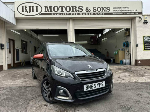 Peugeot 108  1.2 PureTech Roland Garros Top! 3dr Petrol Manual 