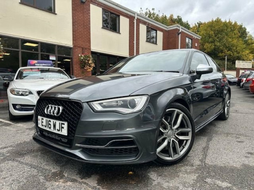 Audi S3  2.0 TFSI Hatchback 3dr Petrol S Tronic quattro Eur