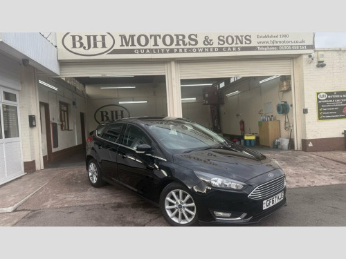 Ford Focus  1.5 TDCi Titanium Hatchback 5dr Diesel Manual Euro