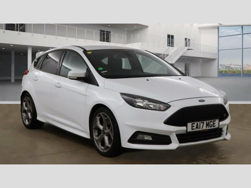 Ford Focus  2.0T EcoBoost ST-2 Hatchback 5dr Petrol Manual Eur