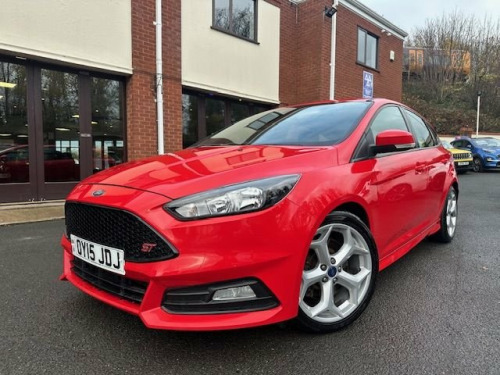 Ford Focus  2.0T EcoBoost ST-2 Hatchback 5dr Petrol Manual Eur 