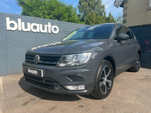 Volkswagen Tiguan  2.0 TDI BlueMotion Tech SE Navigation SUV 5dr Dies