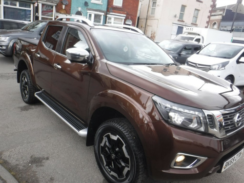 Nissan Navara  DCI TEKNA SHR DCB