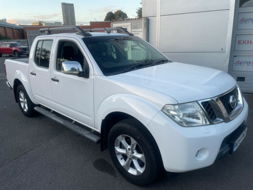 Nissan Navara  DCI TEKNA 4X4 SHR DCB