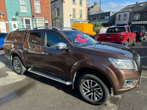 Nissan Navara  DCI TEKNA 4X4 SHR DCB