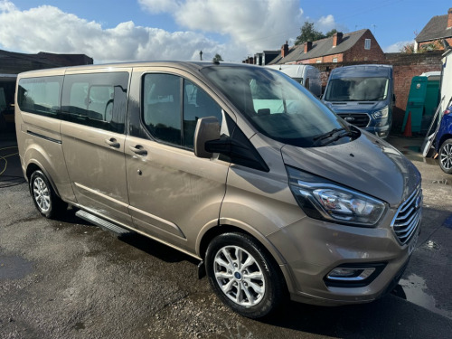 Ford Tourneo Custom  310 TITANIUM