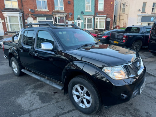 Nissan Navara  DCI TEKNA 4X4 SHR DCB