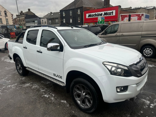 Isuzu D-Max  TD BLADE DCB