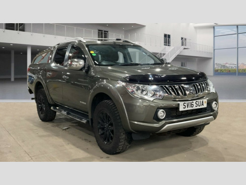 Mitsubishi L200  DI-D 4X4 WARRIOR DCB