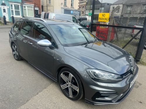 Volkswagen Golf R TSI DSG