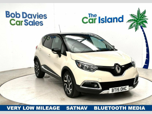 Renault Captur  1.2 SIGNATURE TCE EDC 5d 120 BHP Half Leather &