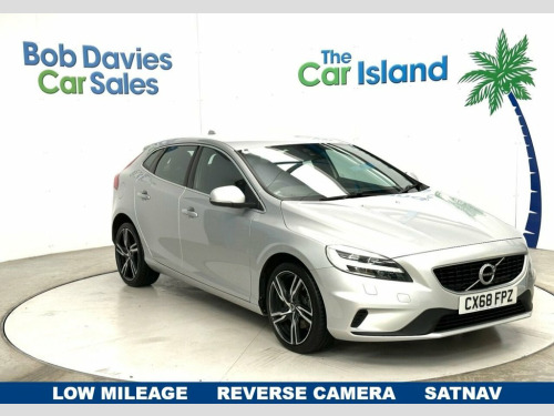 Volvo V40  2.0 T2 GPF R-Design Nav Plus Hatchback 5dr Petrol 