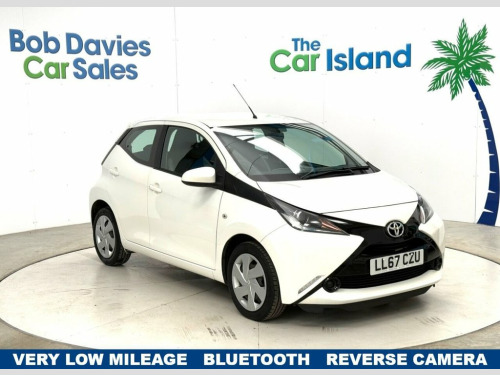 Toyota AYGO  1.0 VVT-i x-play Hatchback 5dr Petrol x-shift Euro