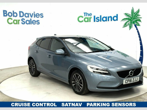 Volvo V40  2.0 T3 Momentum Hatchback 5dr Petrol Manual Euro 6
